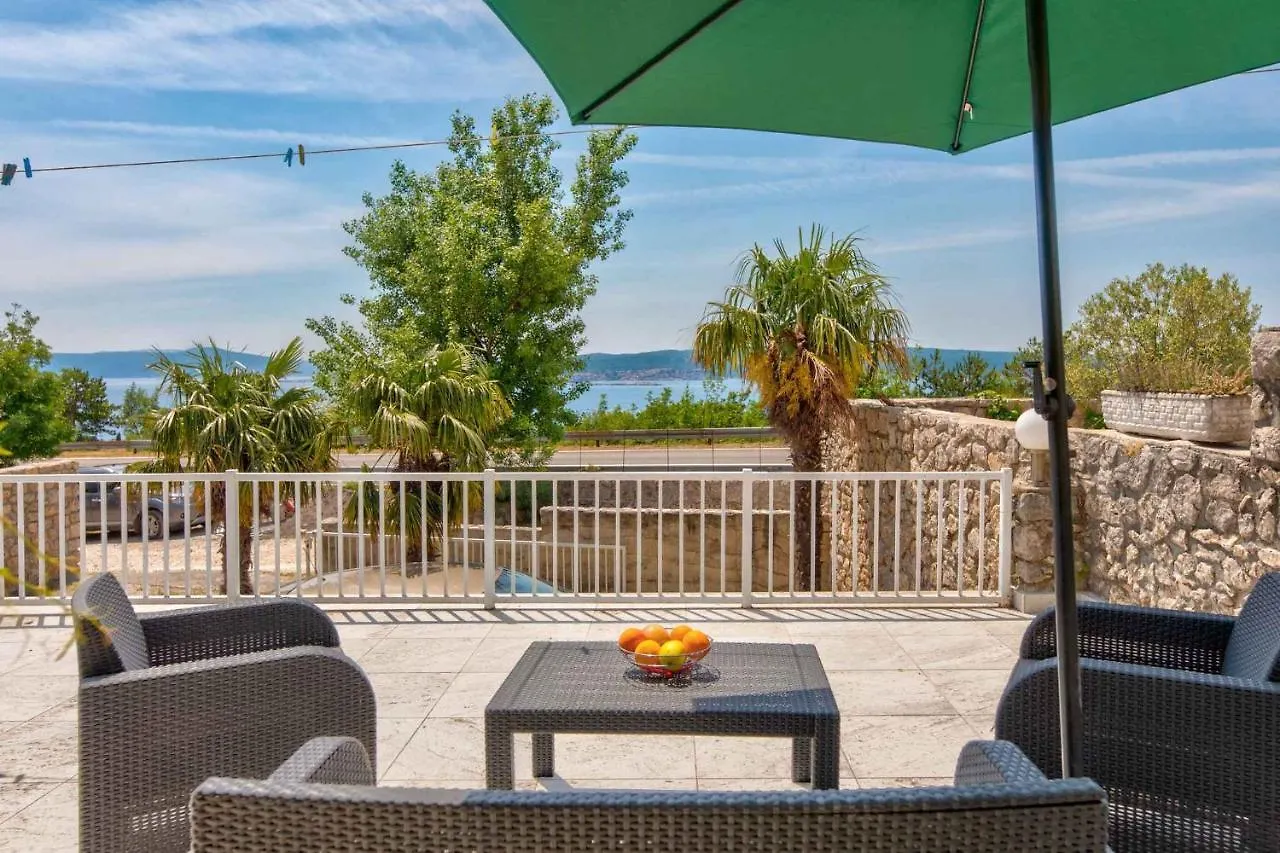 Apartment In Crikvenica 39149