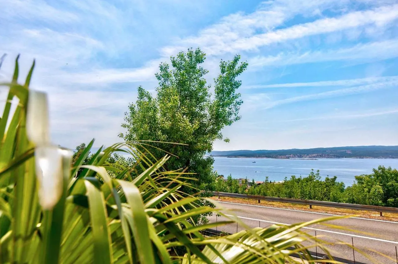 Apartment In Crikvenica 39149
