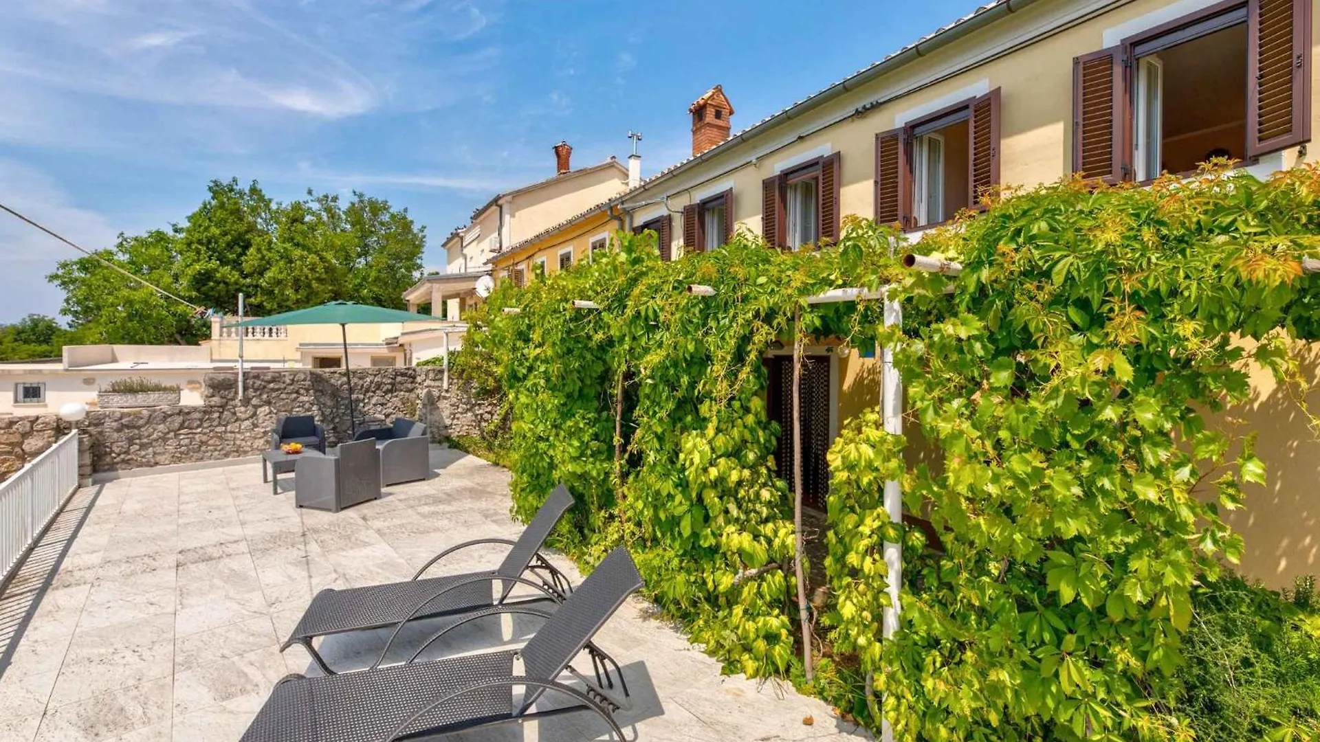 Apartment In Crikvenica 39149