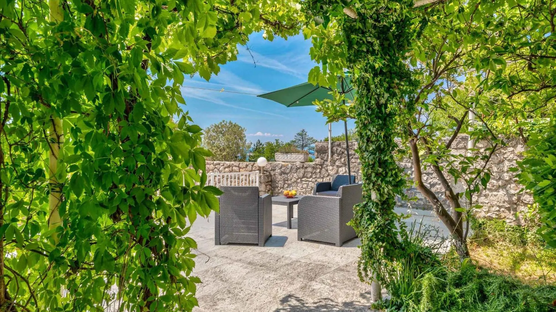 Apartment In Crikvenica 39149